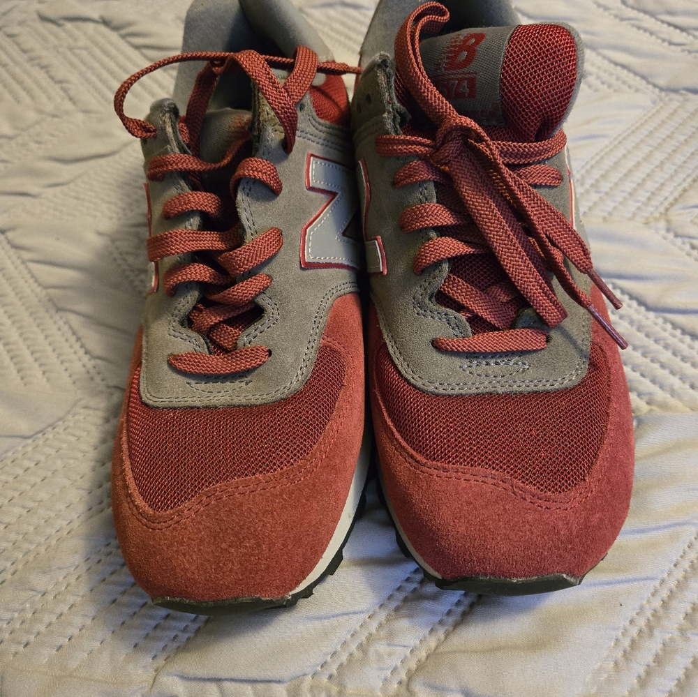 New Balance 574 Classic running shoes